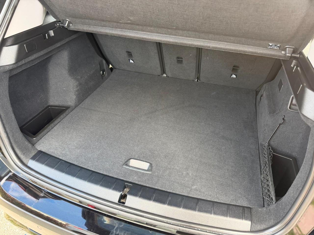 Bmw X1 xDrive25e Business Advantage 2022 solo 46000km!