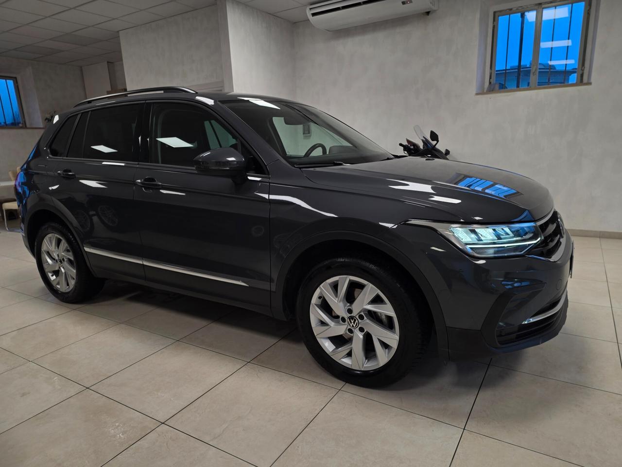 Volkswagen Tiguan 2.0 TDI 150 CV SCR DSG 4MOTION Life