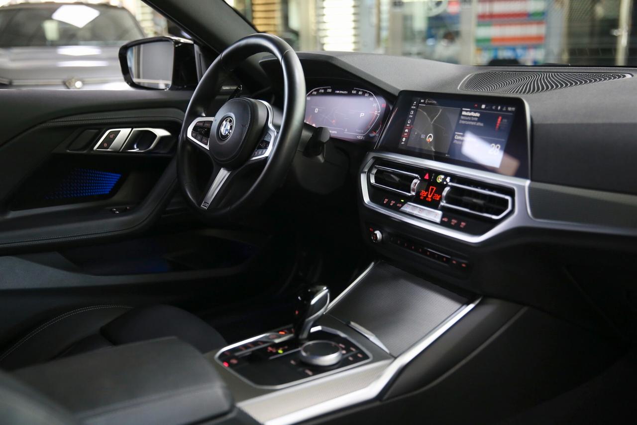 BMW M 240i xDrive auto