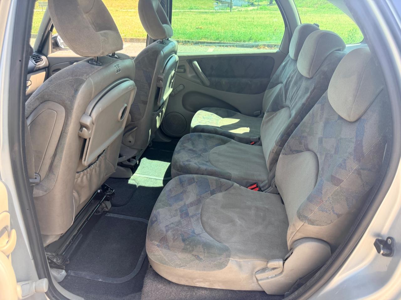 Citroen Xsara Picasso 1.6i 16V cat 5 porte SX
