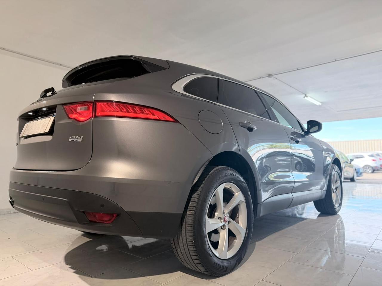 JAGUAR F-PACE PORTFOLIO 2.0AWD 180CV PRONTA CONSEGNA