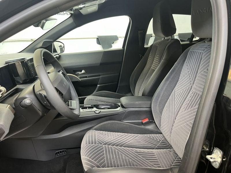 Lancia Ypsilon Ypsilon Hybrid e-DCT LX TUA DA 249,00 EURO AL MESE