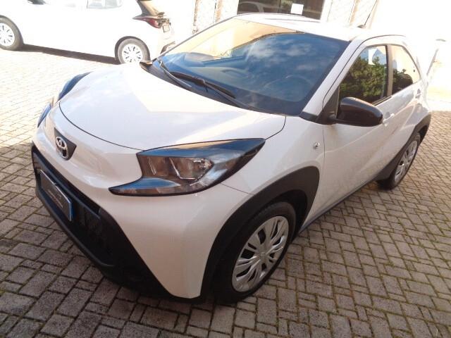 Toyota Aygo X 1.0 VVT-i 72 CV 5 porte Active km 13.000 NESSUN VINCOLO DI FINANZIAMENTO