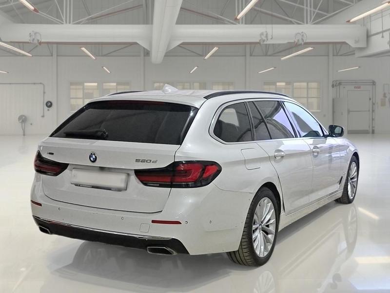 BMW 520 xDrive Luxury Auto MH48V Touring