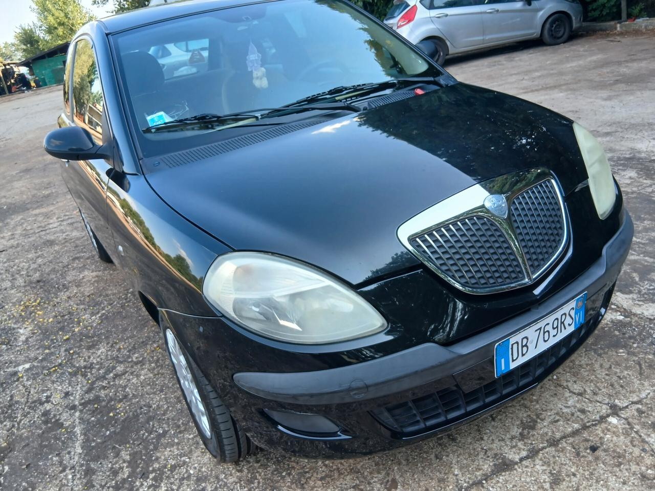 Lancia Ypsilon 1.2 Argento