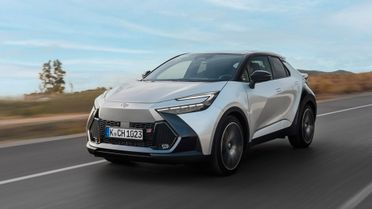 Toyota C-HR 1.8 HV E-CVT Active| 2025 CANONI IVA ESCLUSA - ANCHE CON ANTICIPO ZERO