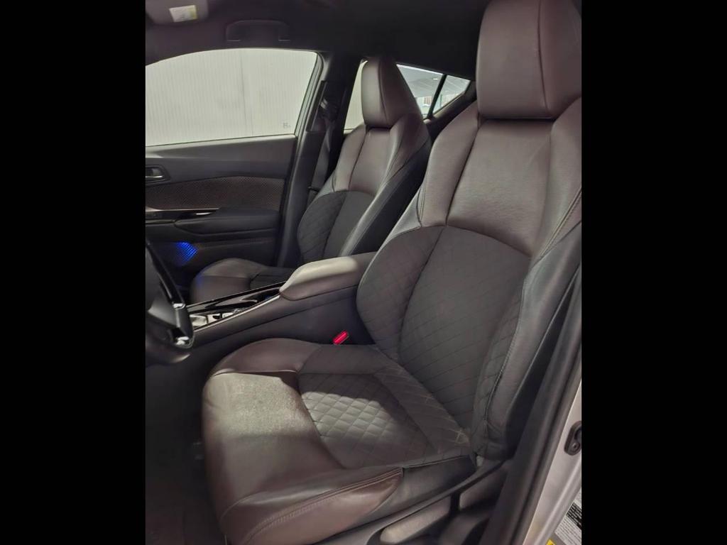 Toyota C-HR 5 Porte 1.8 Hybrid Style 2WD E-CVT