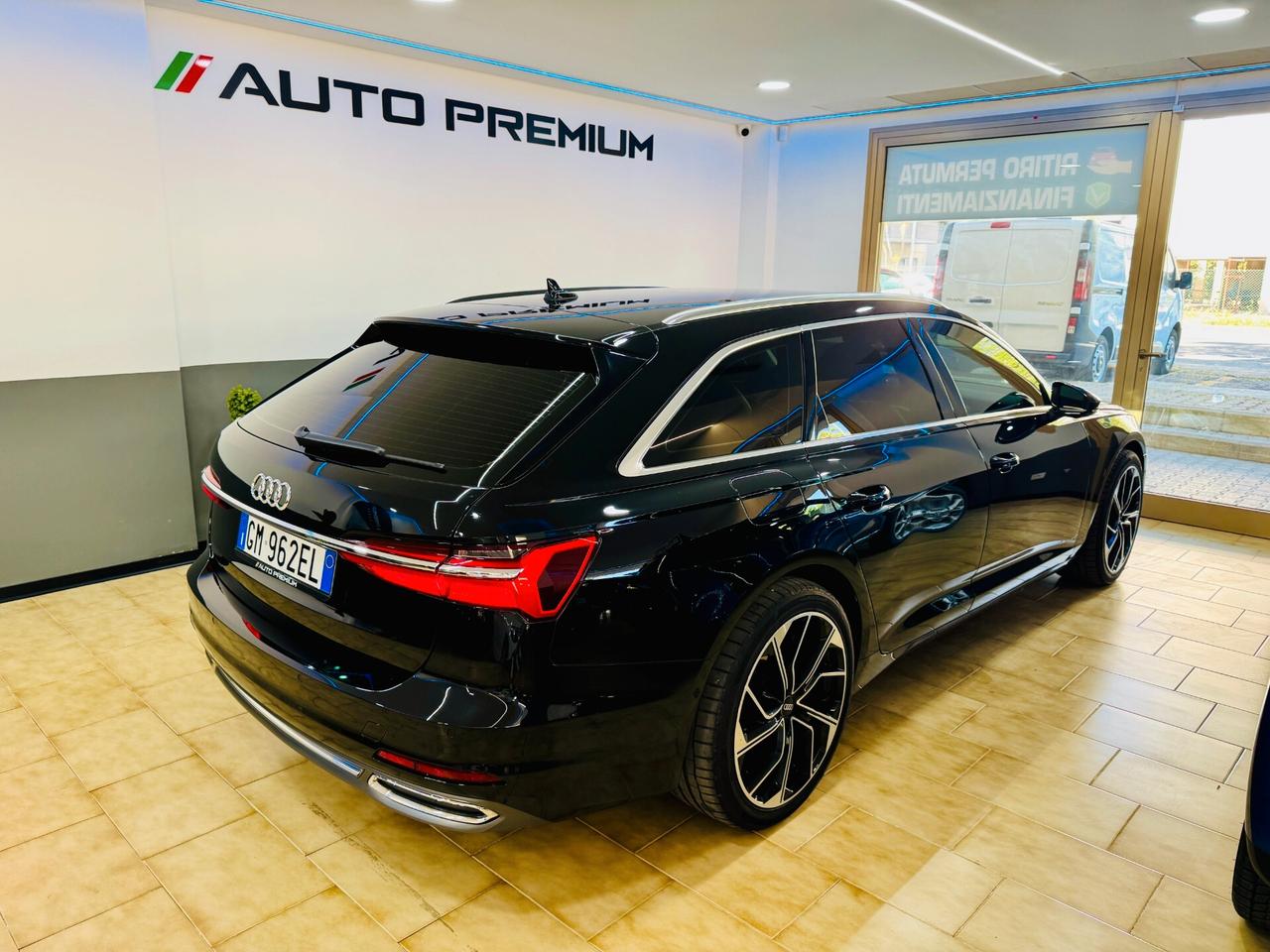 Audi A6 Avant 2.0 TDI 204CV Sport / CarPlay R.Cam Pelle