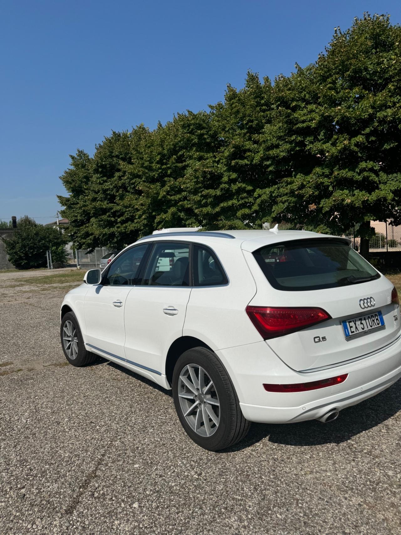 Audi Q5 2.0 TDI 177 CV quattro Business