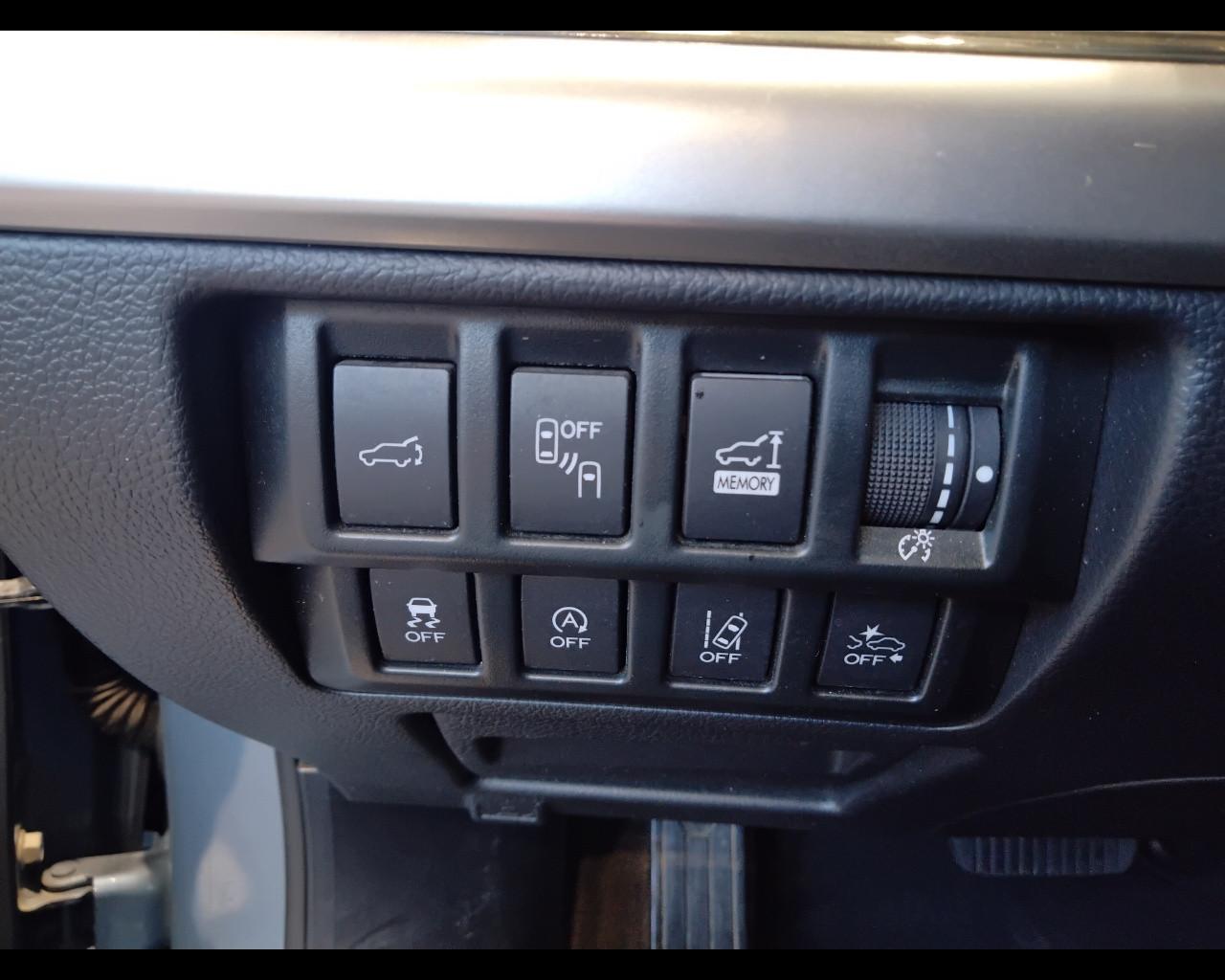 SUBARU Outback V 2018 - Outback 2.5i 4Advanced lineartronic