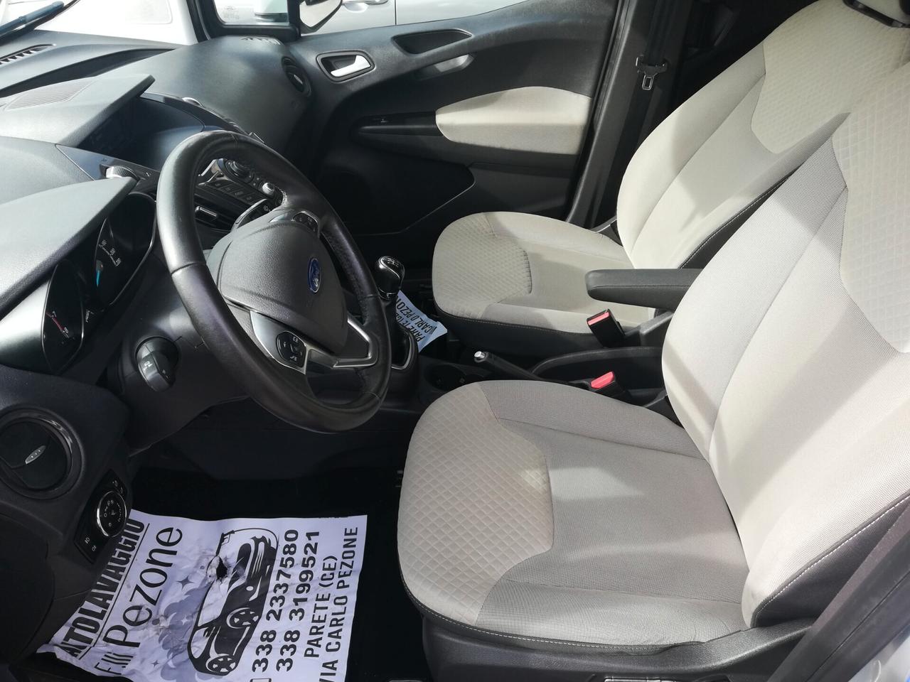 Ford Tourneo Courier 1.0 EcoBoost 100 CV Titanium