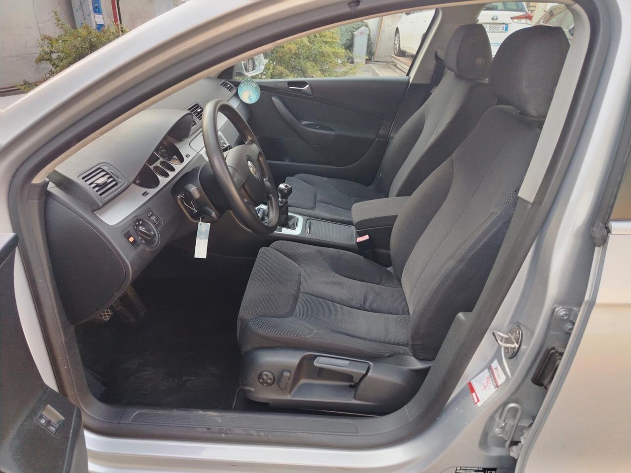 Volkswagen Passat 2.0 TDI DPF Var. Highline