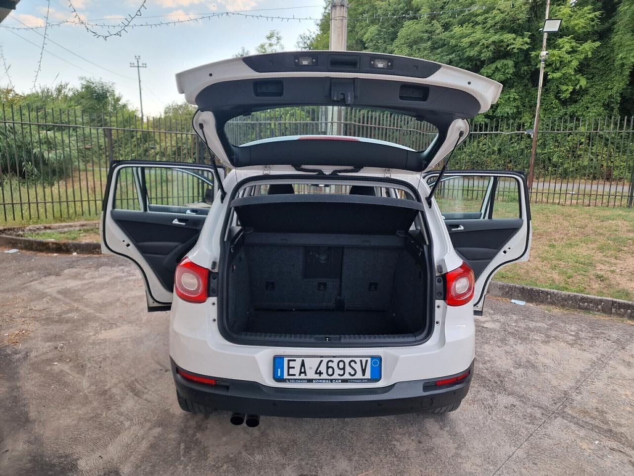 Volkswagen Tiguan 2.0 TDI DPF 4MOTION "159.000 km*