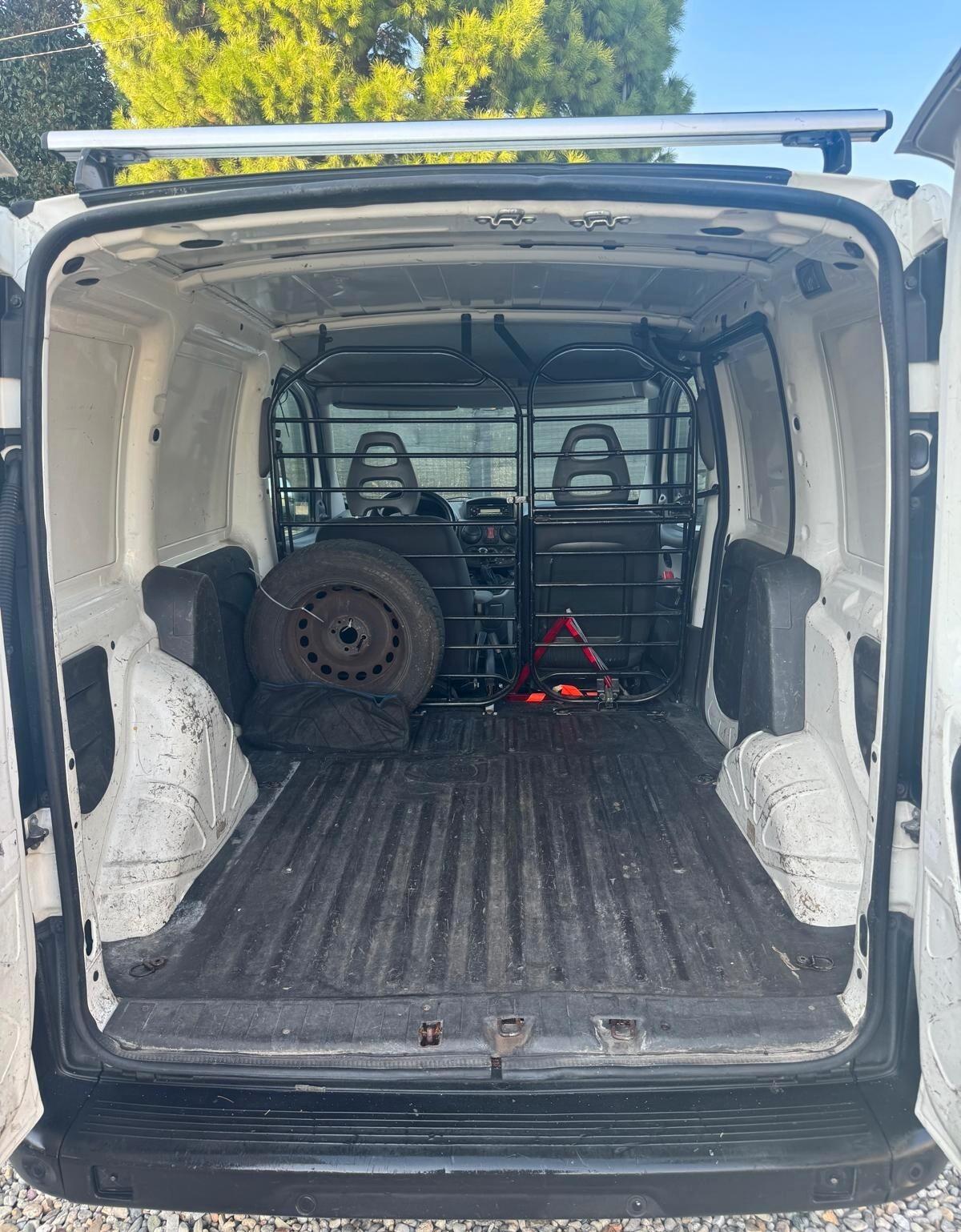 Fiat doblo anno 2010 Multijet 1900 km 105000