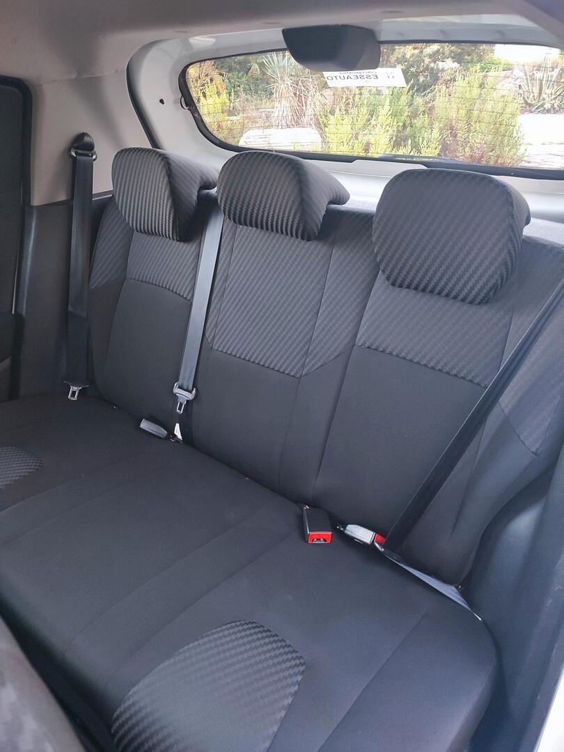 Mahindra KUV100 1.2 GPL K6 87 CV CLIMA TETTO NERO BASSI CONSUMI