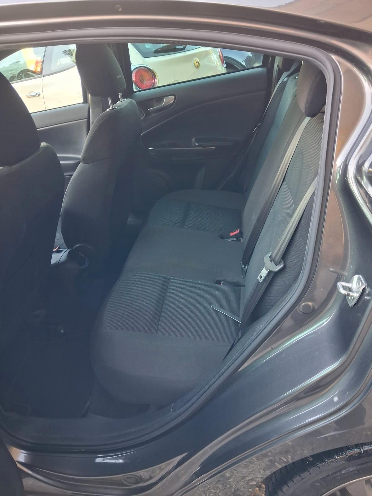 Alfa Romeo Giulietta 1.6 multijet Distinctive 2013