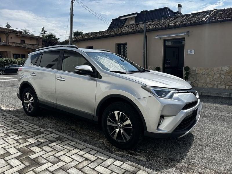 Toyota RAV4 2.0 D-4D 143cv MT Active 2WD
