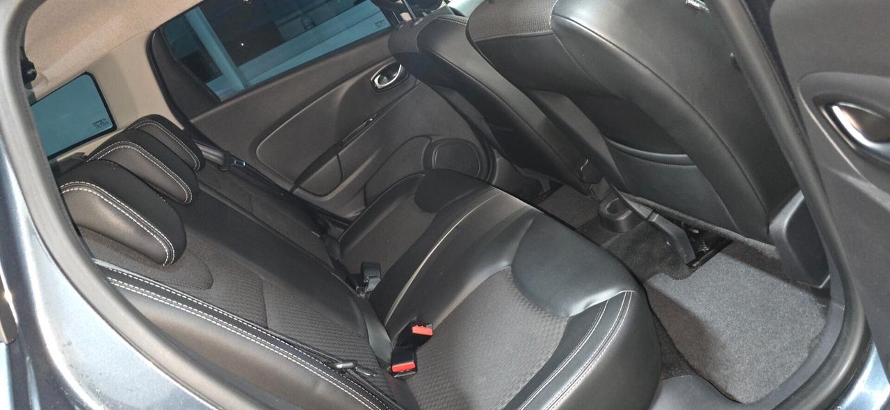 Renault Clio Sporter dCi 8V 90 CV Moschino Intens