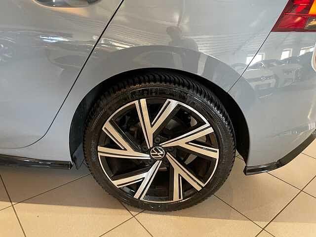 Volkswagen Golf 8ª serie 1.5 TSI 150 CV EVO ACT R-Line