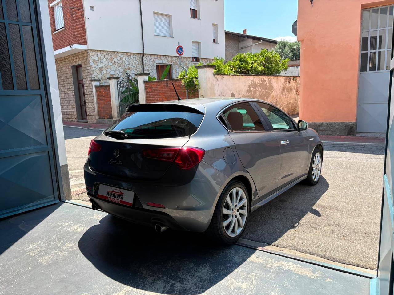 Alfa Romeo Giulietta 2.0 JTDm-2 140 CV Distinctive