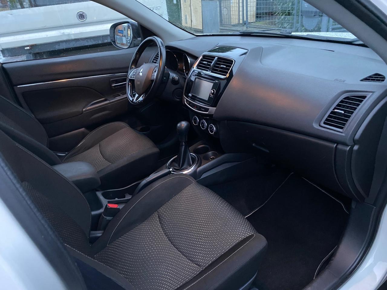 Mitsubishi ASX 1.6 2WD GPL Bi-Fuel Instyle Panoramic