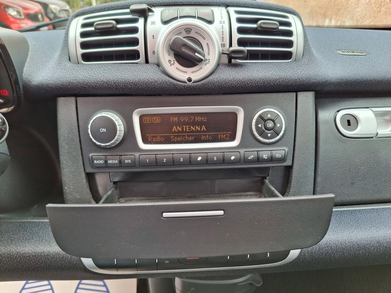Smart ForTwo 1000 52 kW coupé passion