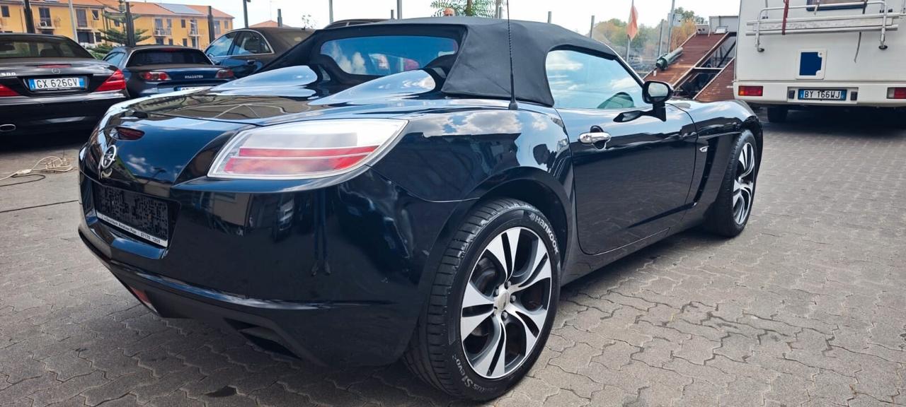 Opel GT 2.0 Turbo 16V