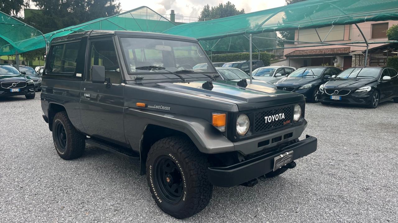 Toyota Land Cruiser II 2.5 turbodiesel Hard-top BJ73