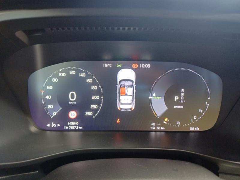 VOLVO XC40 T4 RECHARGE PLUG-IN AUTO CORE SUV