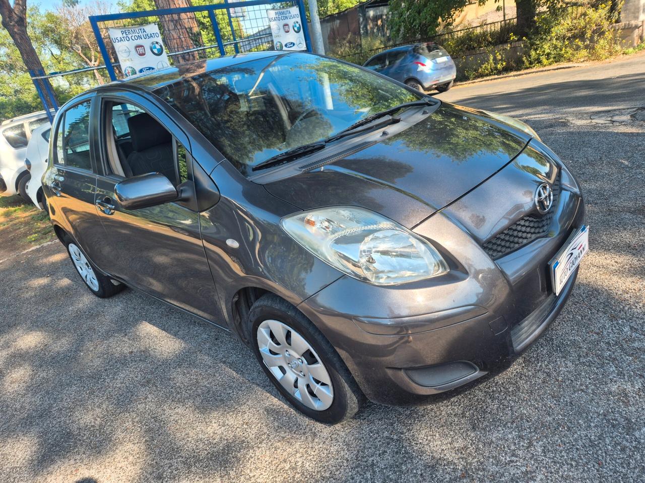 Toyota Yaris 1.0 5 porte Sol