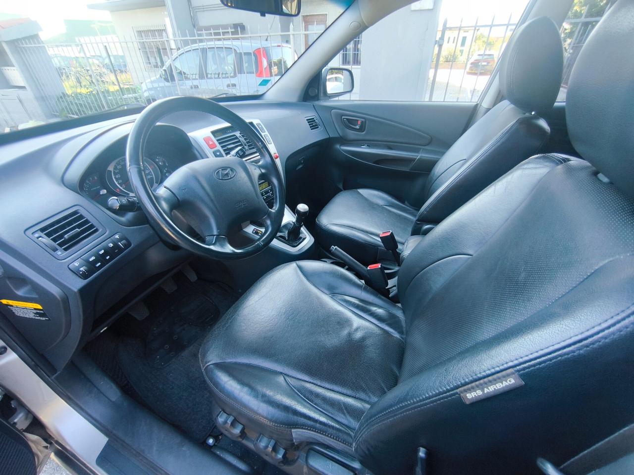 HYUNDAI TUCSON 4WD 2,0 G.P.L-KM 75000-