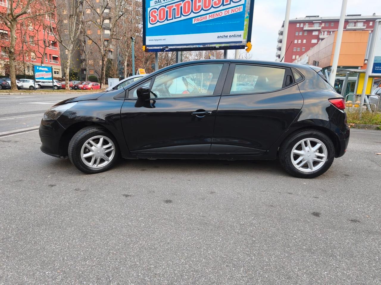 Renault Clio 1.2 75CV 5 porte Life