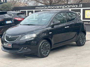 Lancia Ypsilon 1.0 FireFly 5 porte S&S Hybrid Gold Plus