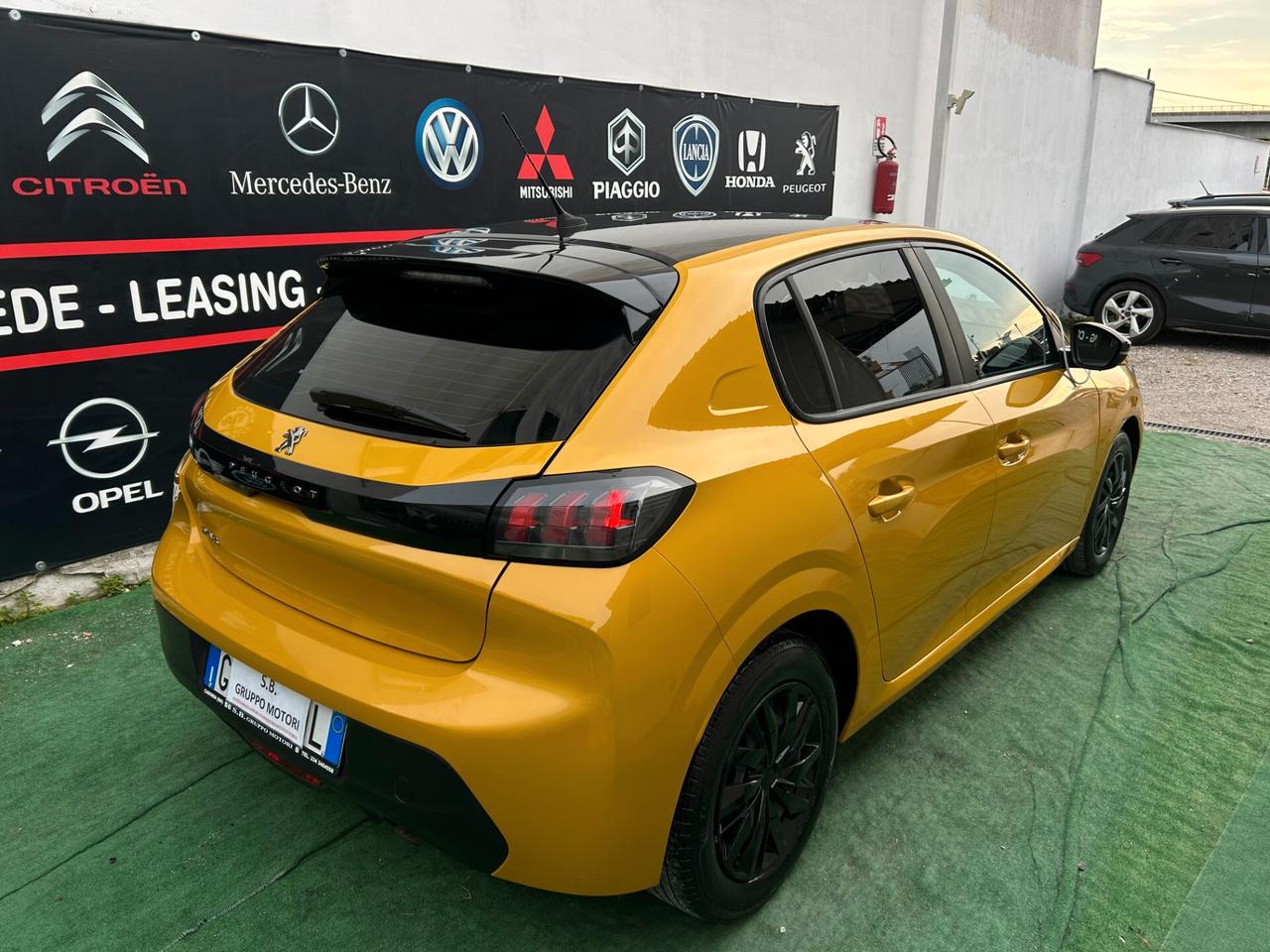 Peugeot 208 2023 DISTR. ESEGUITA 1.2 FULL OPTIONAL LEGGI TUTTO!