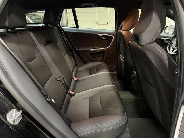 VOLVO V60 D3 Geartronic Business