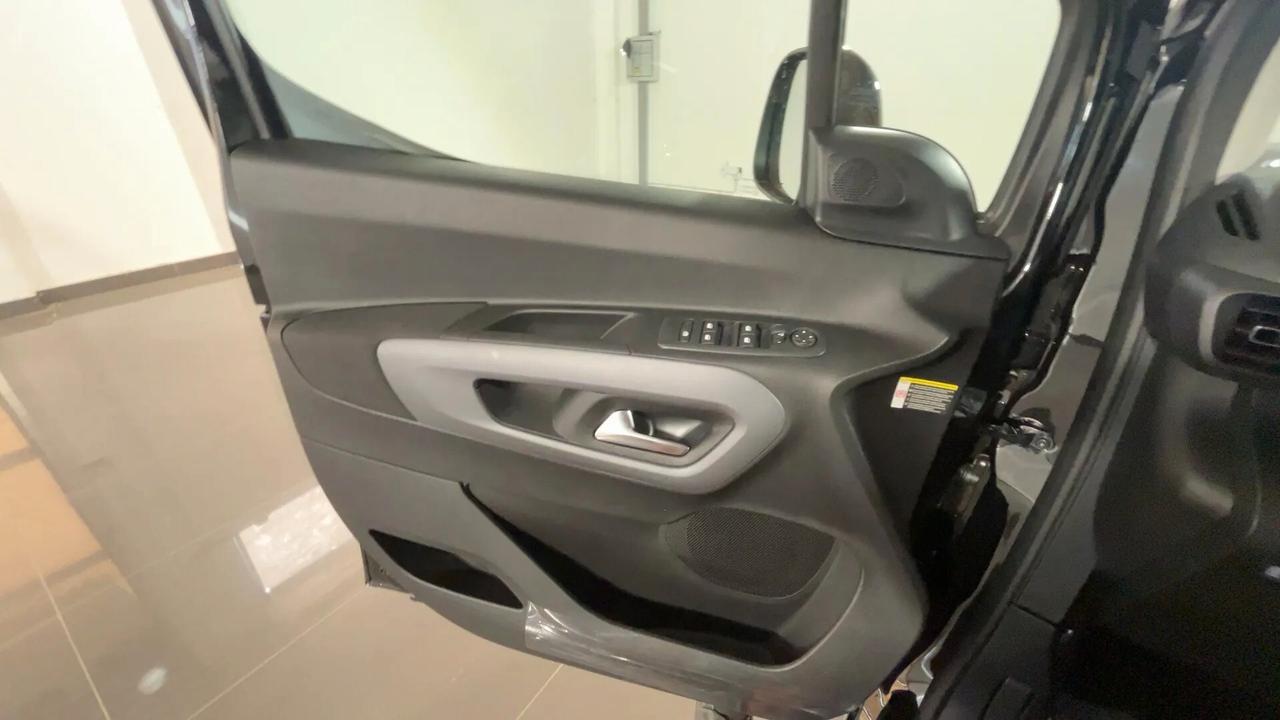 Berlingo BlueHDi 130 S&S EAT8 Combi Plus