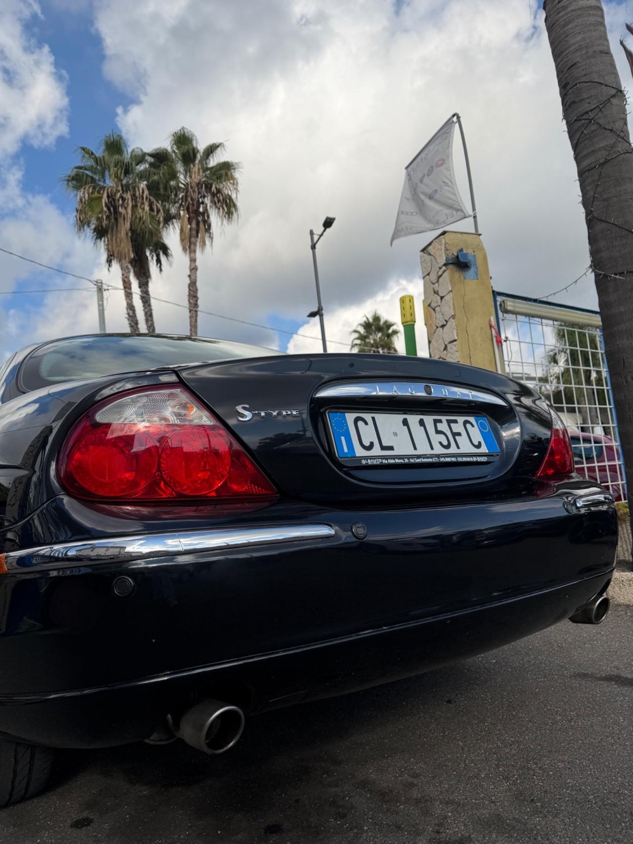 Jaguar S-Type 2.5 V6 cat Executive