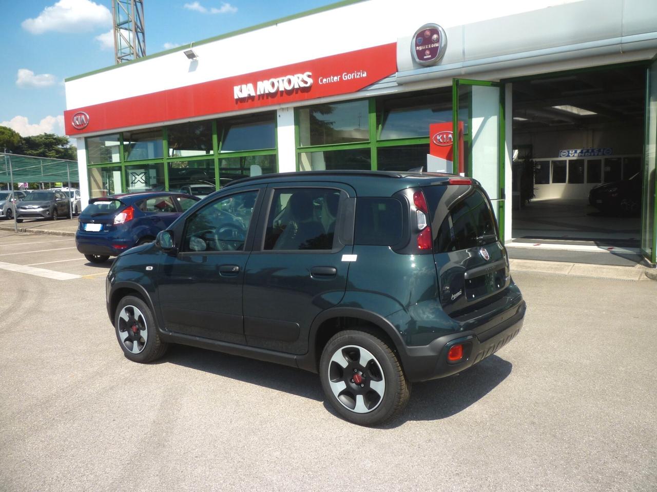 FIAT Panda 1.0 Hybrid 70 CV Cross KM0 VERDE MET. 2024