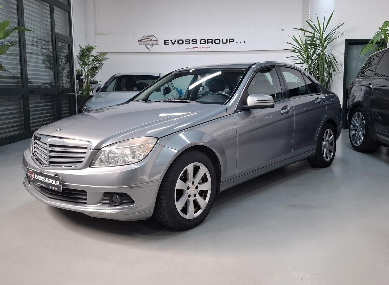 Mercedes-benz C 220 CDI Avantgarde AMG FIRST