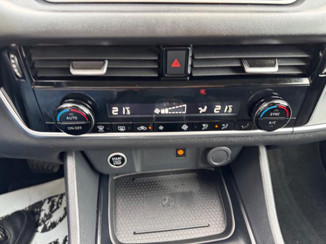 NISSAN Qashqai MHEV 158 CV Xtronic Business