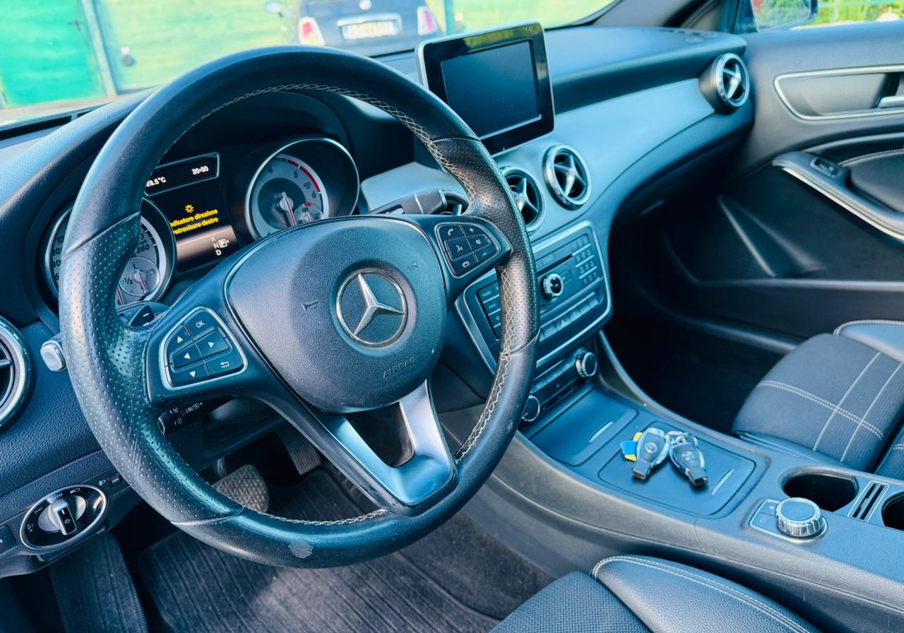 Mercedes-benz GLA 200 d Premium