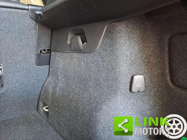 VOLVO XC40 B3 automatico Core