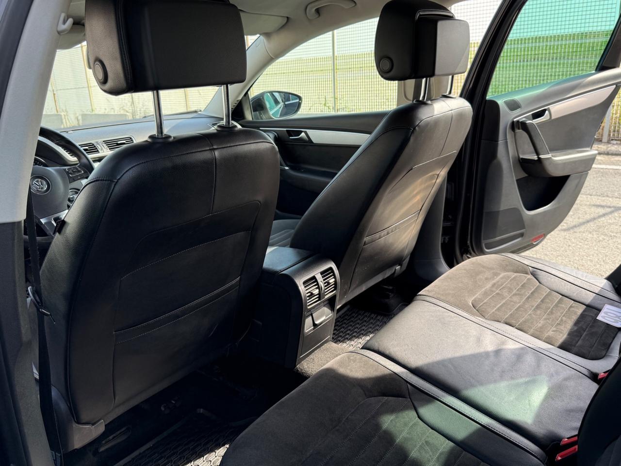 Volkswagen Passat 2.0 TDI 140 CV - Highline-FULL