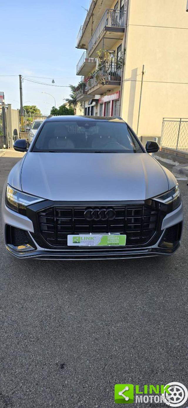 AUDI Q8 50T 3.0 TDI S - LINE PLUS+