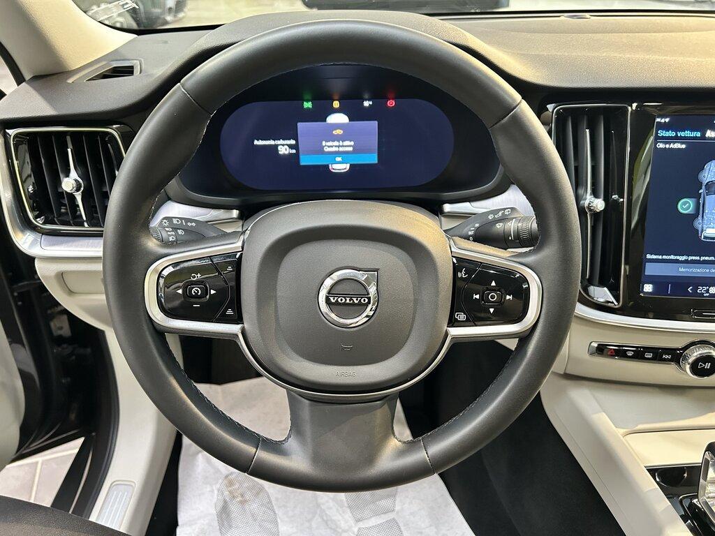 Volvo V60 2.0 B4 Core AWD automatico