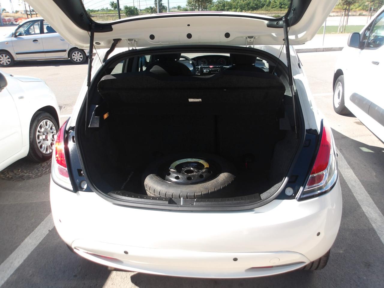 LANCIA YPSILON 1.2 BENZ/GPL -12/2016