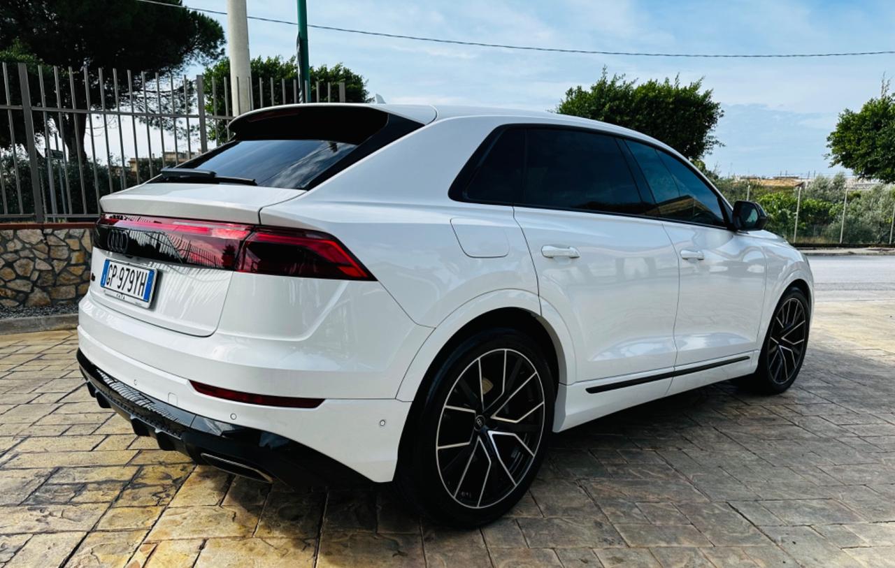 Audi Q8 SUV 45 TDI quattro tiptronic S line edition