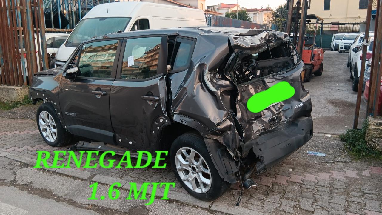 Jeep Renegade incidentata sinistrata mondialcars 12.020