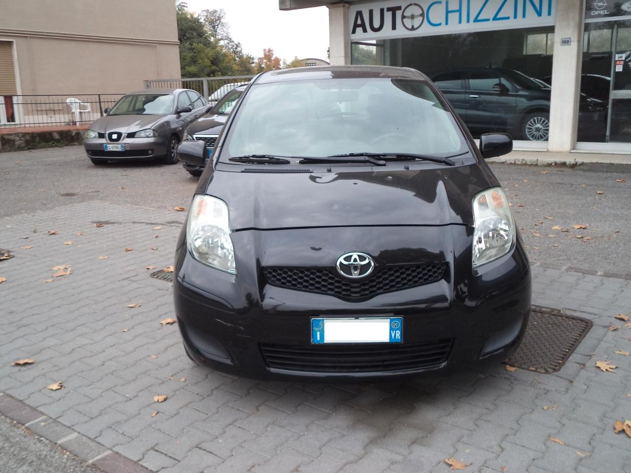 Toyota Yaris 1.4 D-4D DPF 5 porte M-MT Sol OK NEOPATENTATI