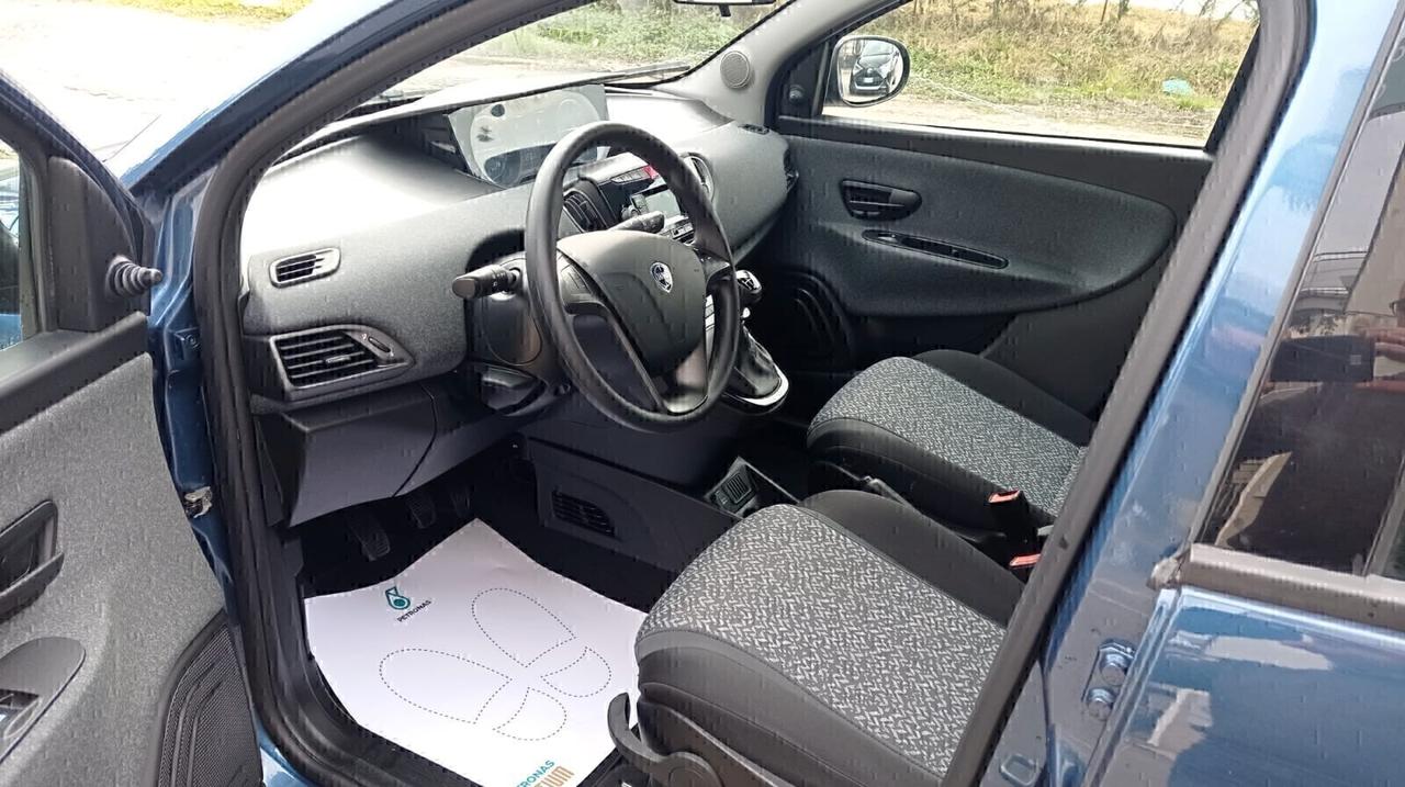 Lancia Ypsilon 1.0 FireFly 5 porte S&S Hybrid Silver Plus *PREZZO REALE*